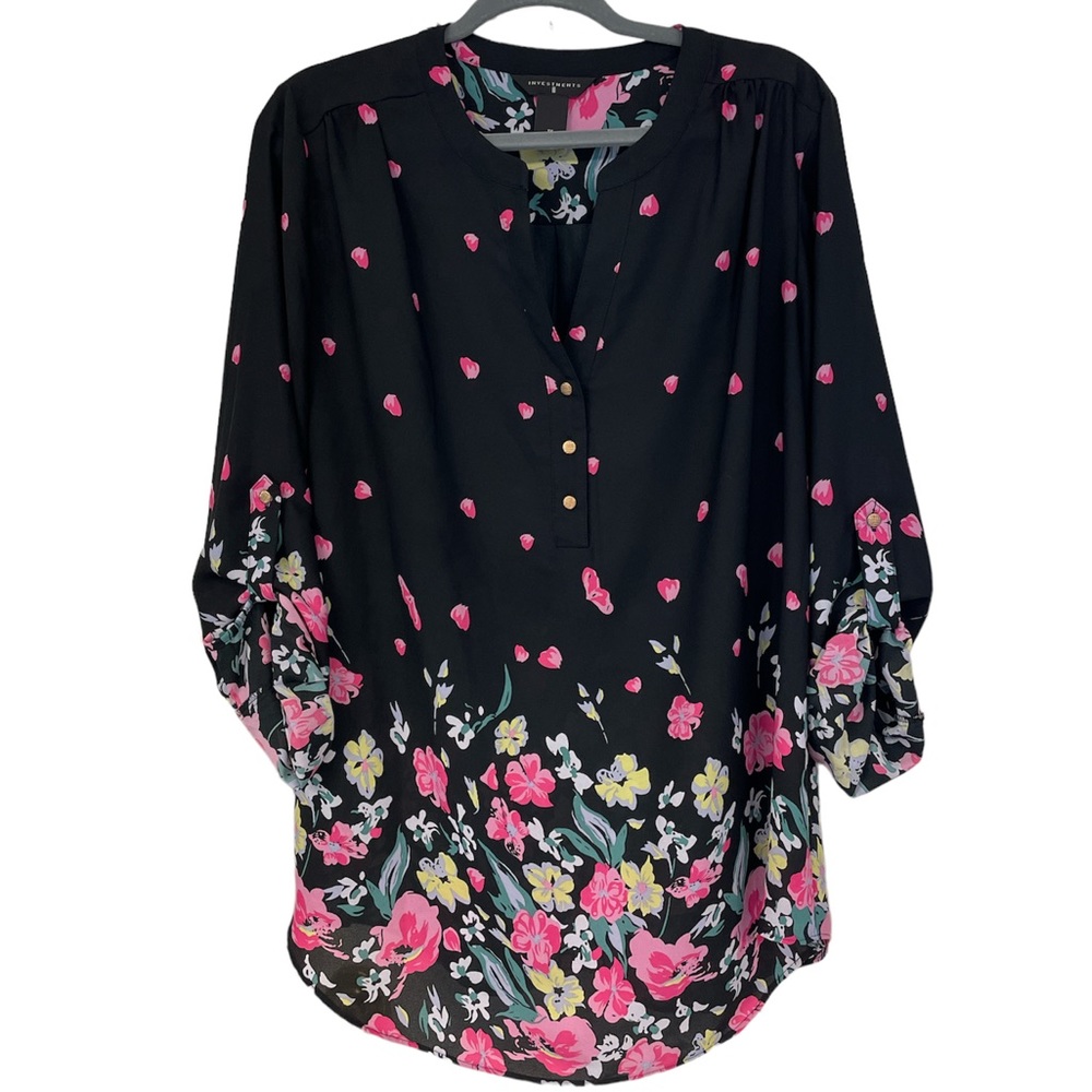 Pretty Floral on black Blouse 1X